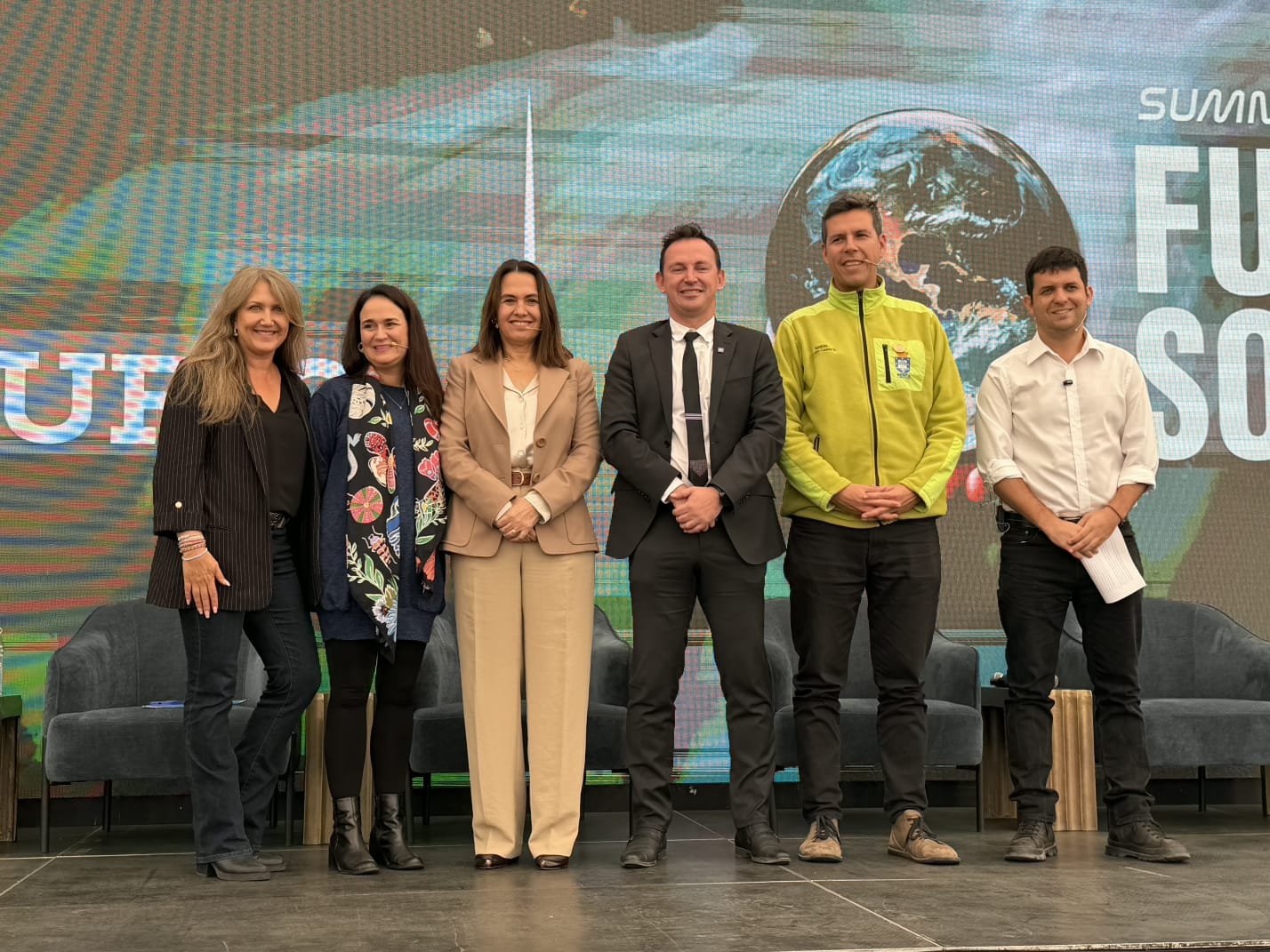 Alcalde de Coquimbo expone en Summit Futuro Sostenible sobre crisis hídrica y desafíos climáticos en Coquimbo