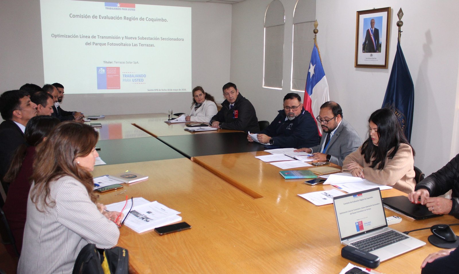 Parque fotovoltaico Las Terrazas en Ovalle recibirá 290 millones de dólares para instalar 13 nuevas torres de energía