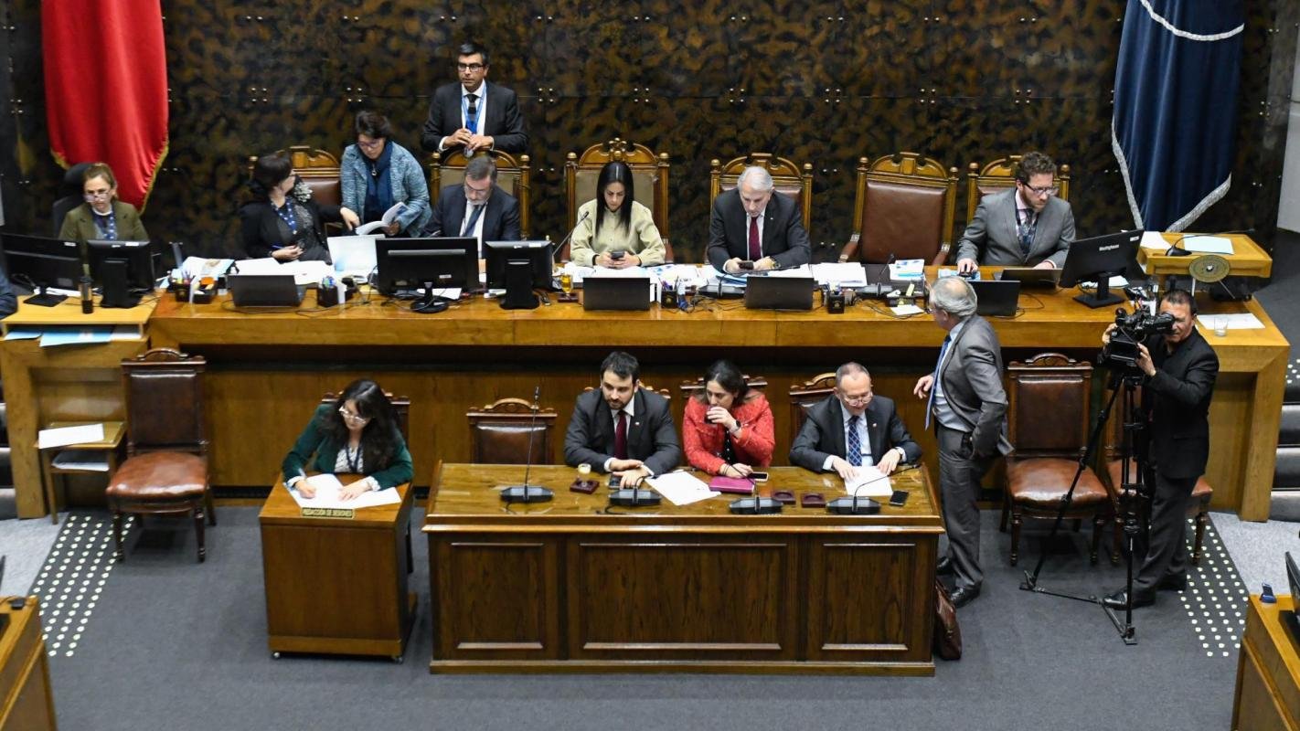 Empate en el Senado frena avance del levantamiento del secreto bancario y proyecto pasará a comisión mixta