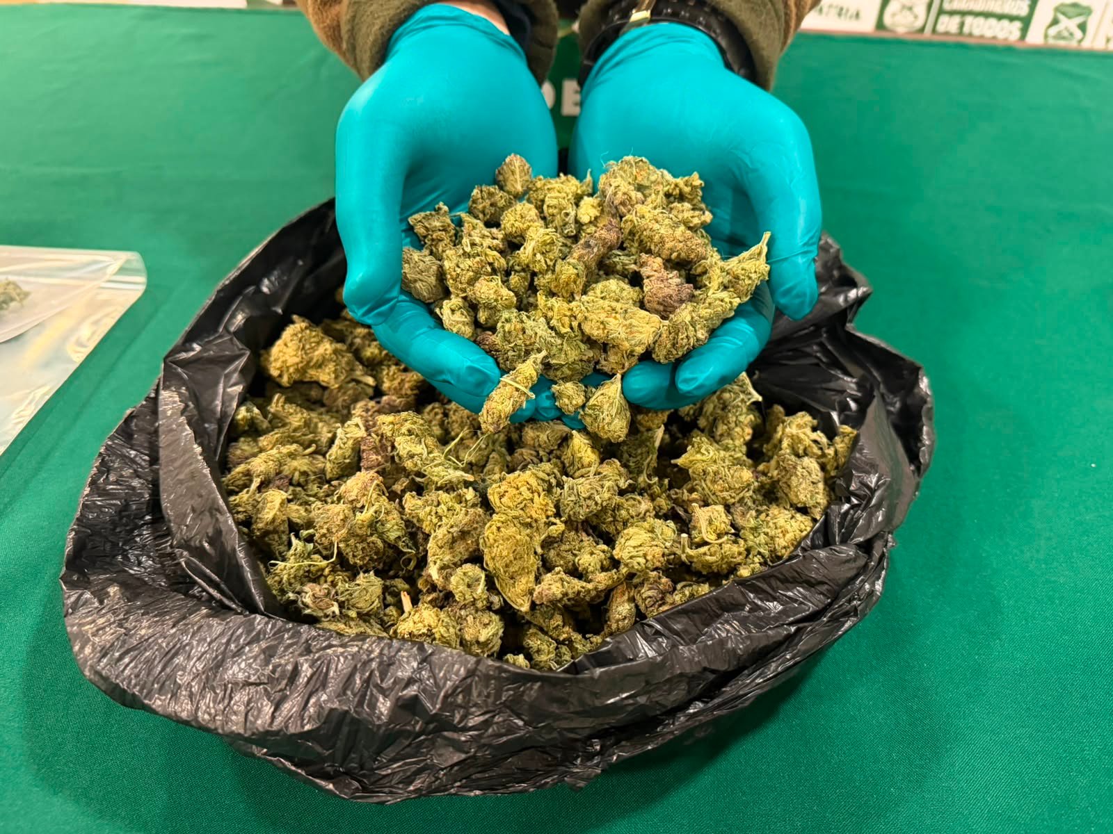 Detienen a dos personas por transacción de drogas en el centro de La Serena: venta se realizaba mediante delivery