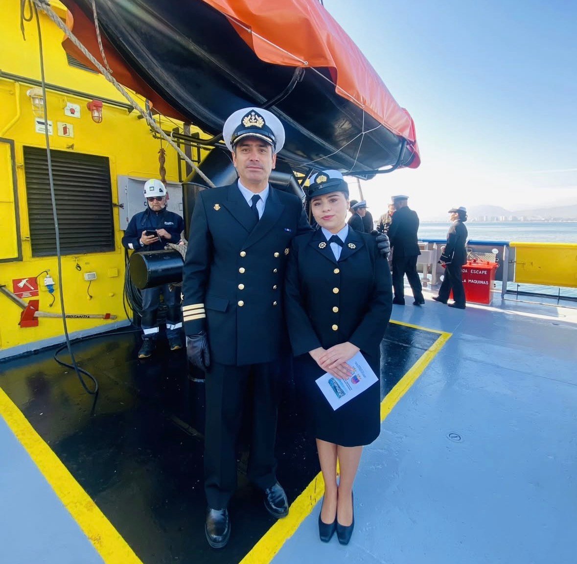 Estudiante de Ingeniería en Marina Mercante de la UNAB participa en ceremonia por el aniversario de la Marina Mercante Nacional en Coquimbo