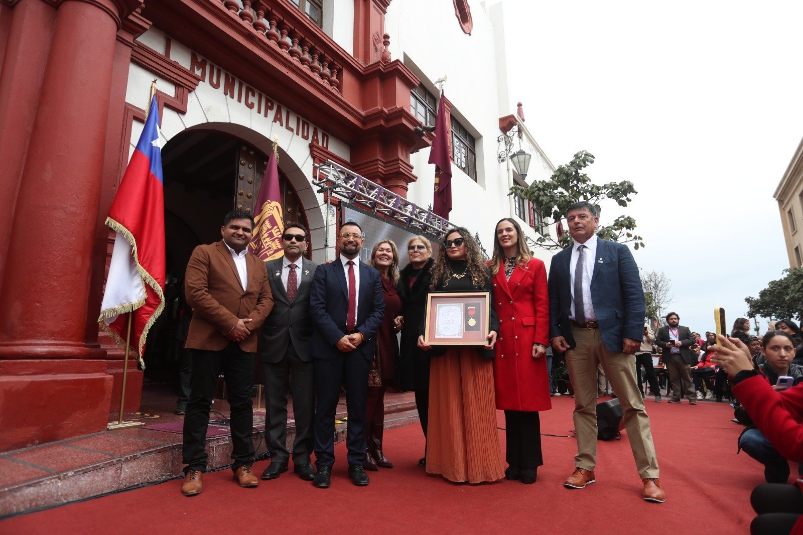 ANIVERSARIO: 16 MEDALLAS LA SERENA Y RECONOCIMIENTO ESPECIAL A PERSONAS E INSTITUCIONES POR SU APOYO EN LA EMERGENCIA