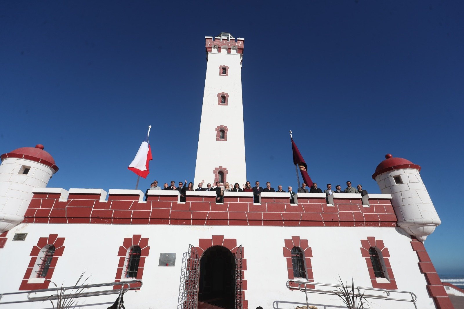 IZAMIENTO DE LA BANDERA COMUNAL MARCÓ EL CIERRE DEL ANIVERSARIO 482 DE LA SERENA