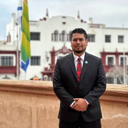 CONSEJERO RAMOS Y REASIGNACIÓN PRESUPUESTARIA: “NOS PONEN ENTRE LA ESPADA Y LA PARED”
