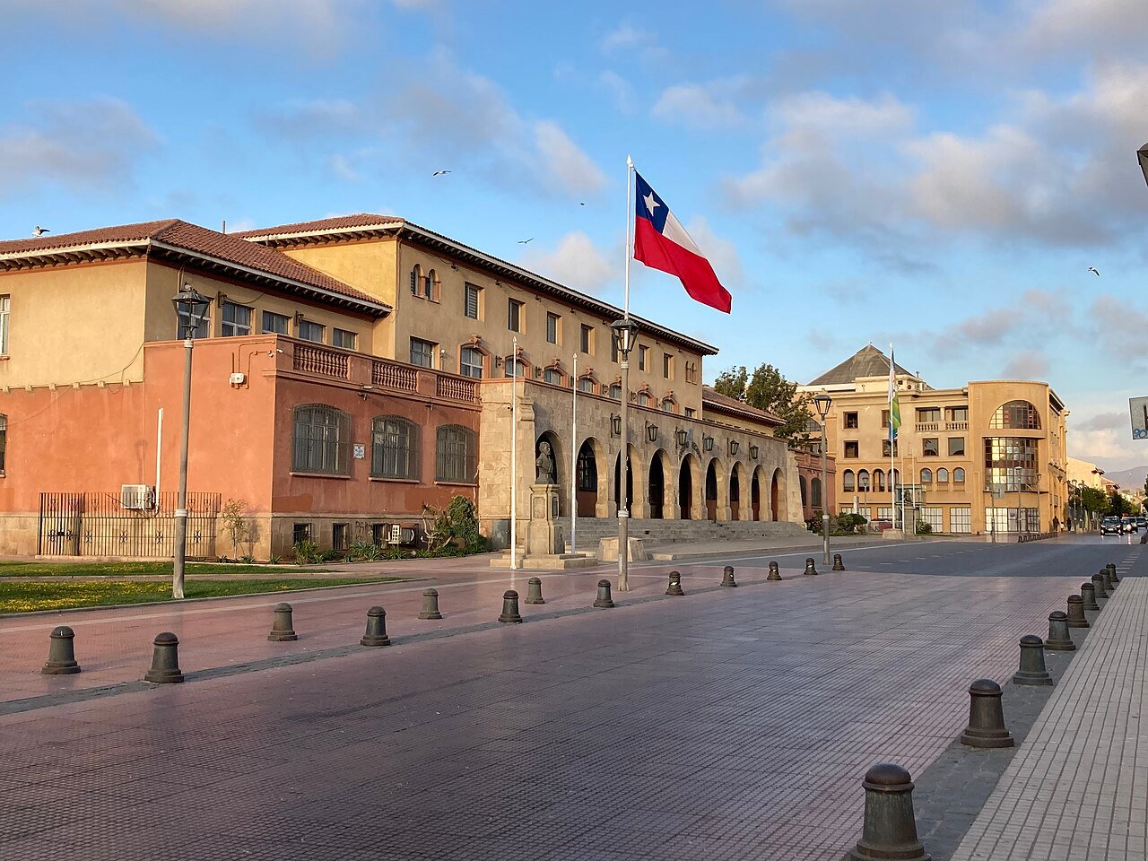GOBERNADORES PIDEN A HACIENDA REVERTIR RECORTE DEL 7% A LOS PRESUPUESTOS REGIONALES