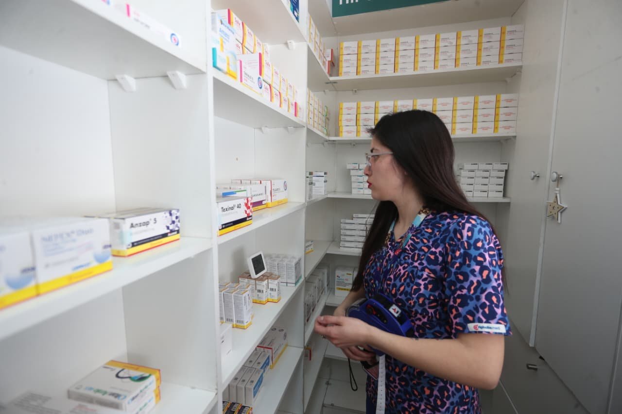 MÁS DE 100 VECINOS CONCURRIERON A LA APETURA DE LA FARMACIA COMUNAL DE LA SERENA