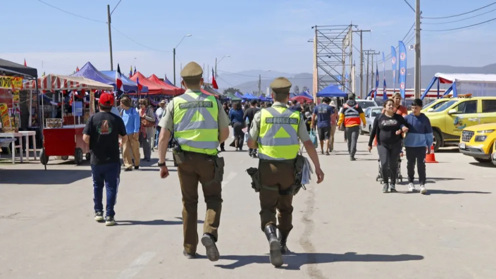 CARABINEROS CIERRA DESPLIEGUE EN LA PAMPILLA CON 69 DETENIDOS Y MÁS DE CUATRO MIL CONTROLES