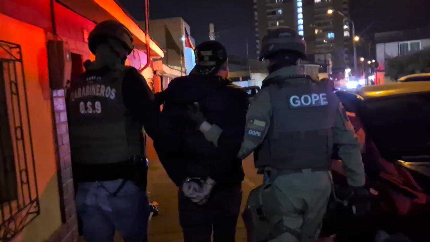 O.S.9 DE CARABINEROS DETUVO EN COQUIMBO A IMPUTADO POR AMENAZAS Y DELITOS SEXUALES: INCAUTAN DOS PISTOLAS Y MUNICIONES