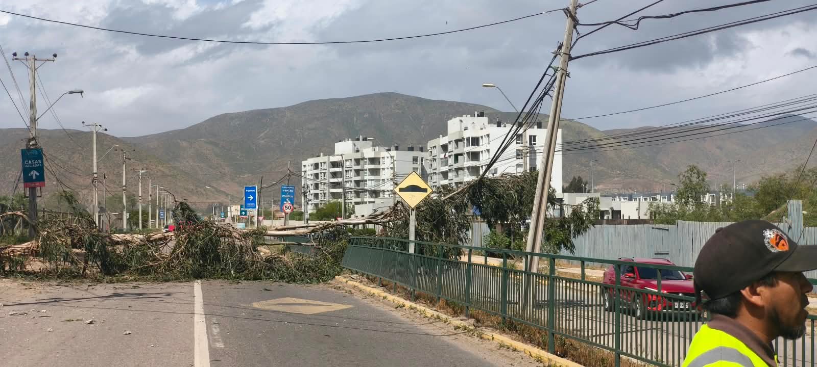 SISTEMA FRONTAL DEJA FAMILIAS AISLADAS, VIVIENDAS DAÑADAS Y QUEBRADAS ACTIVADAS EN COQUIMBO: SENAPRED MANTIENE ALERTA AMARILLA