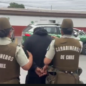 Carabineros frustra robo en sector oriente: banda juvenil detenida